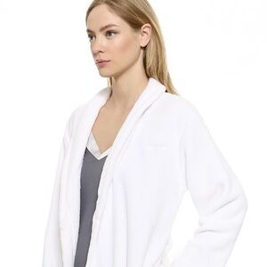 Calvin Klein Women's White Cozy Fleece Robe